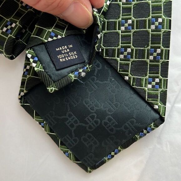 Banana Republic Men’s 100% Silk Neck Tie Made in USA Green Blue White Geometric - Picture 4 of 5